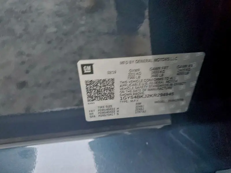 2019 CADILLAC ESCALADE LUXURY  