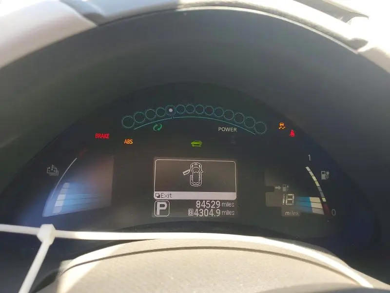 2015 NISSAN LEAF SV  