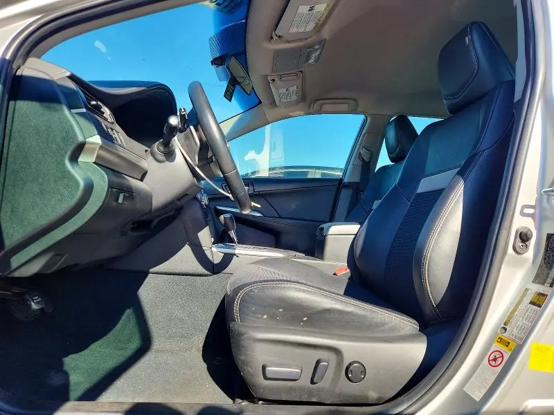 2013 TOYOTA CAMRY SE  