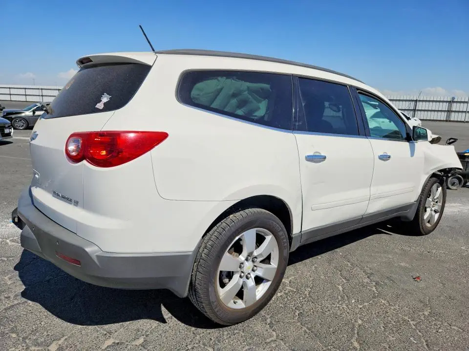 2012 CHEVROLET TRAVERSE LT  