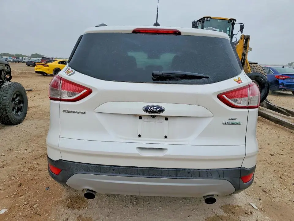 2015 FORD ESCAPE SE  