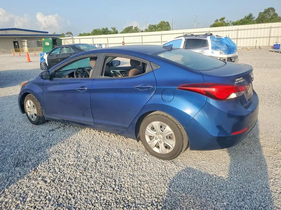 2016 HYUNDAI ELANTRA SE  
