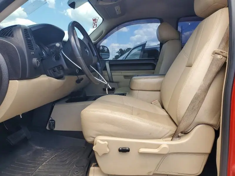 2010 CHEVROLET SILVERADO C1500 LT  