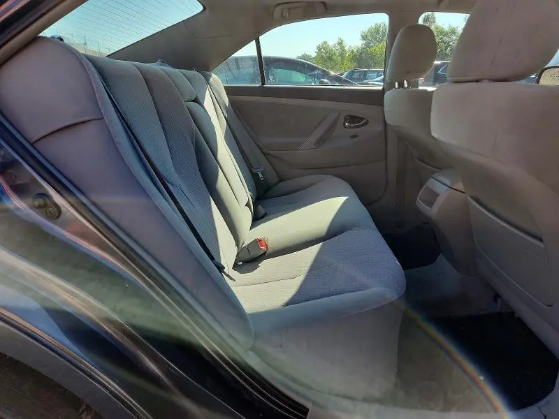 2011 TOYOTA CAMRY LE  