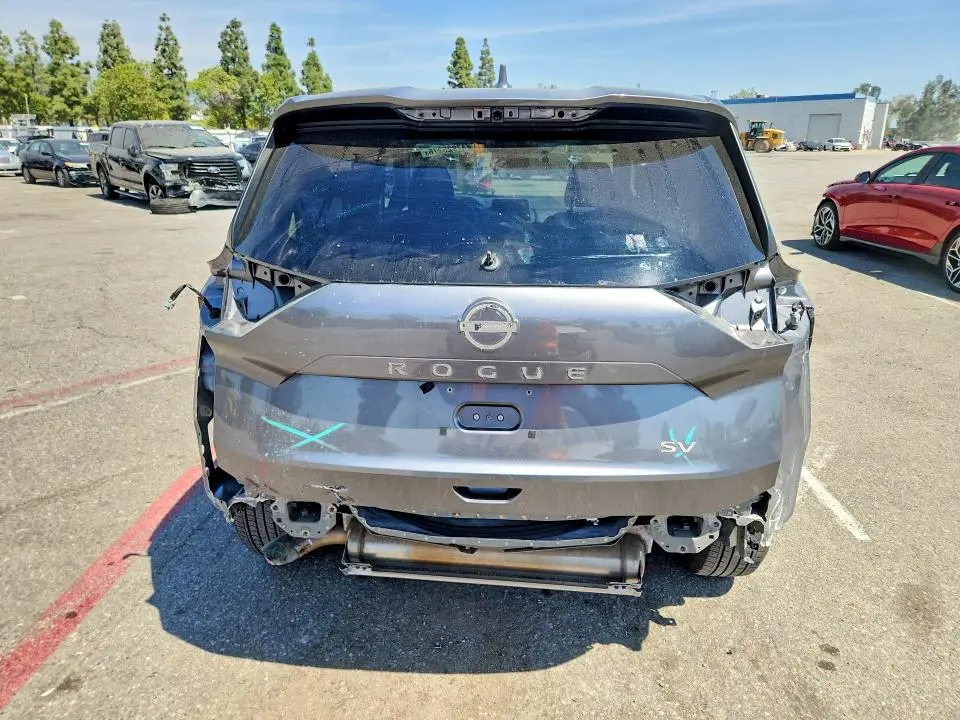 2024 NISSAN ROGUE SV  