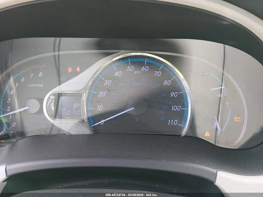 2014 TOYOTA SIENNA XLE V6 8 PASSENGER