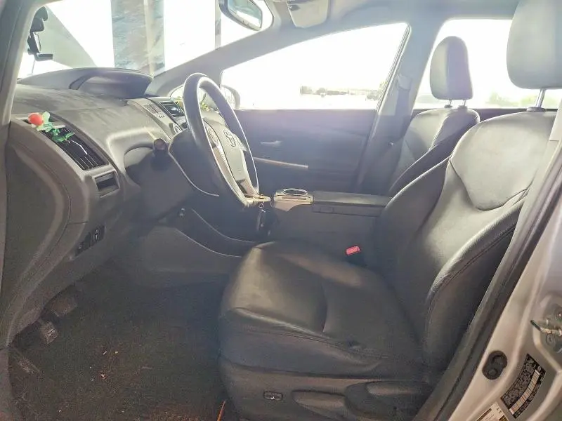 2013 TOYOTA PRIUS V FIVE  