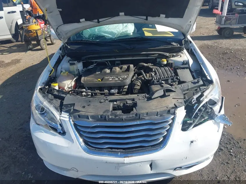 2013 CHRYSLER 200 TOURING