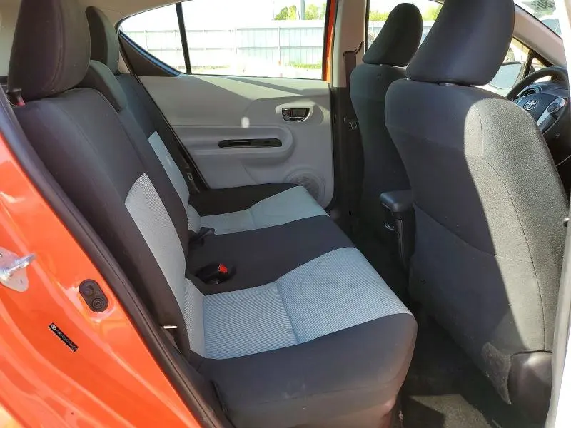 2013 TOYOTA PRIUS C TWO  