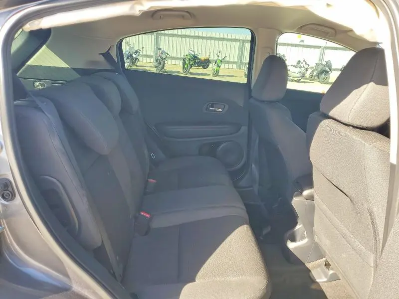 2022 HONDA HR-V LX  
