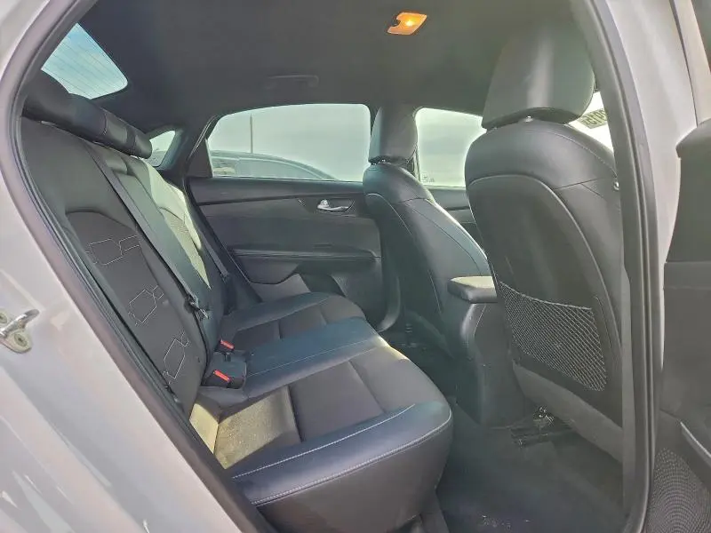 2023 KIA FORTE GT LINE  