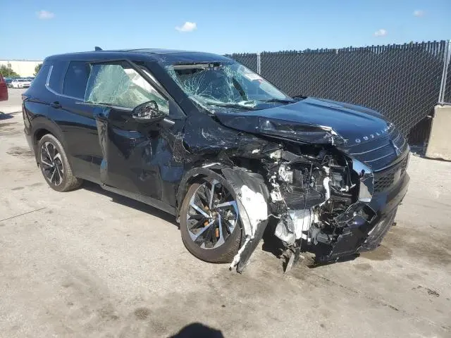 2024 MITSUBISHI OUTLANDER SE