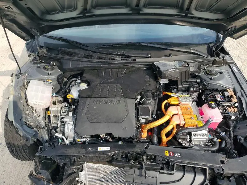 2025 HYUNDAI ELANTRA BLUE  