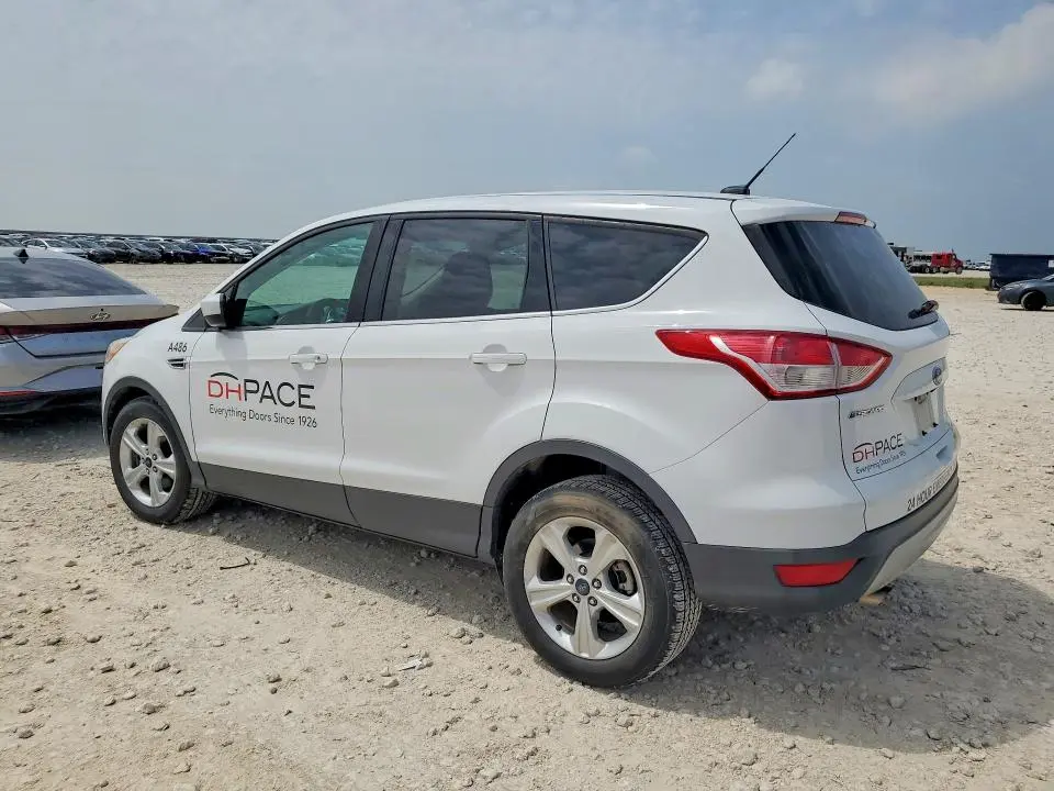 2015 FORD ESCAPE SE  