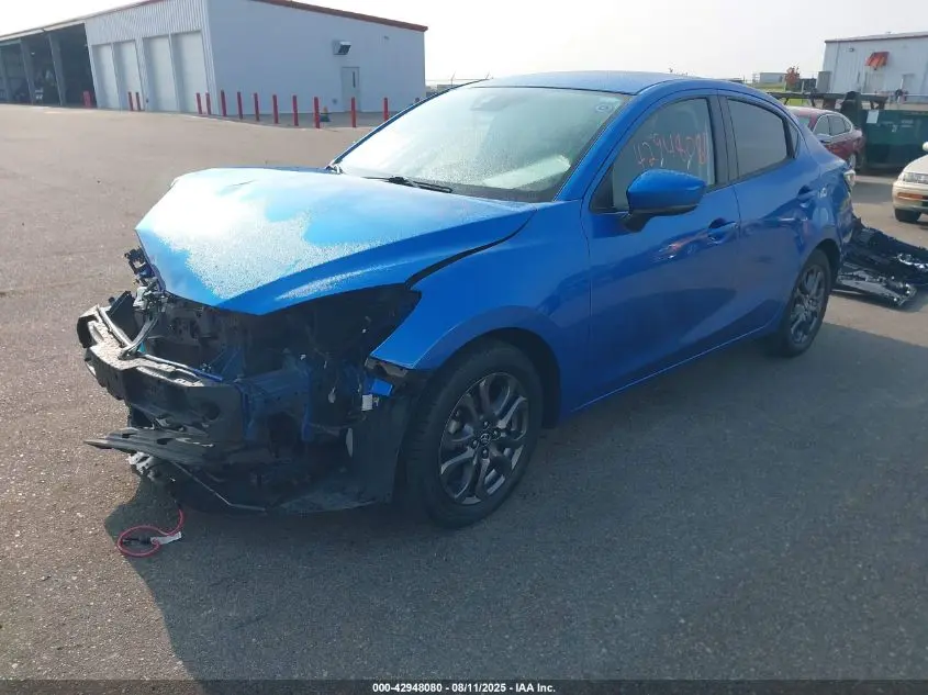 2019 TOYOTA YARIS LE