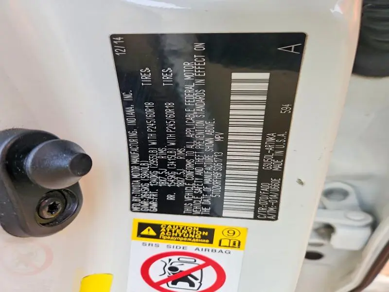 2015 TOYOTA HIGHLANDER LE  