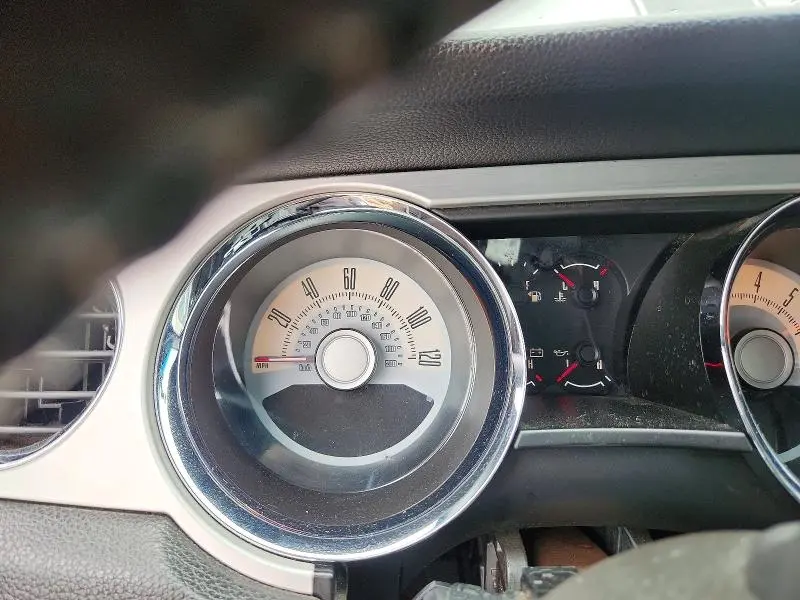 2010 FORD MUSTANG   