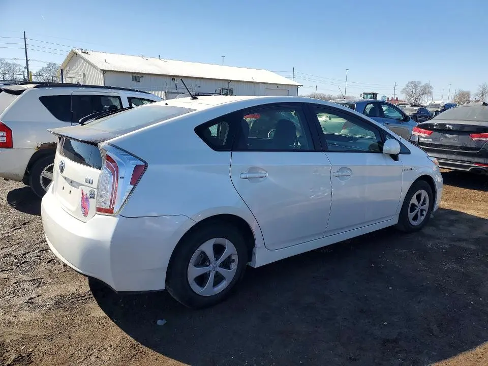 2014 TOYOTA PRIUS TWO  
