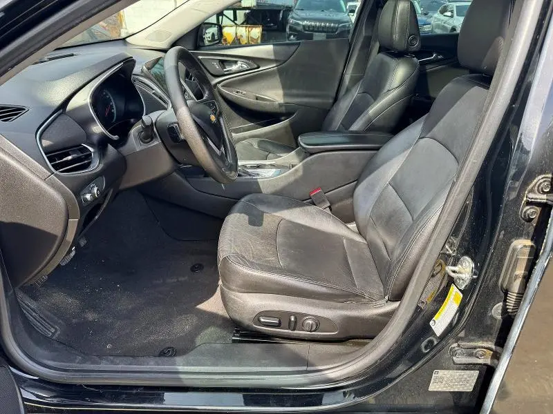 2019 CHEVROLET MALIBU LT  