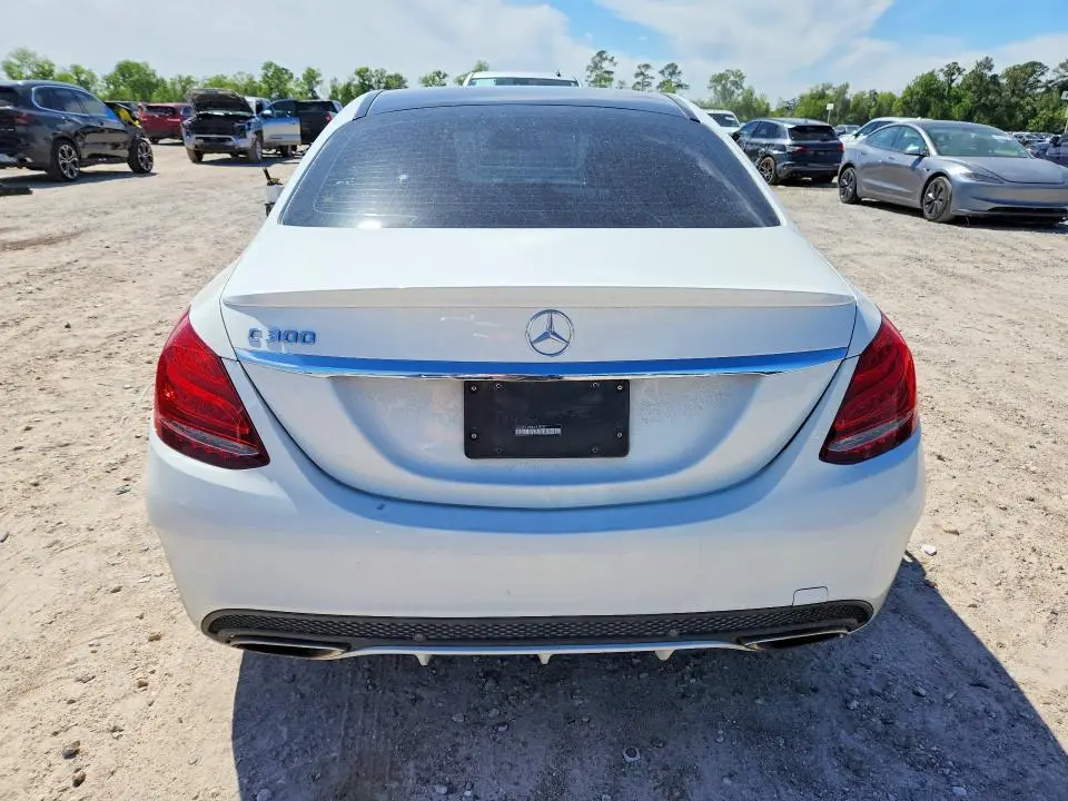 2015 MERCEDES-BENZ C 300  