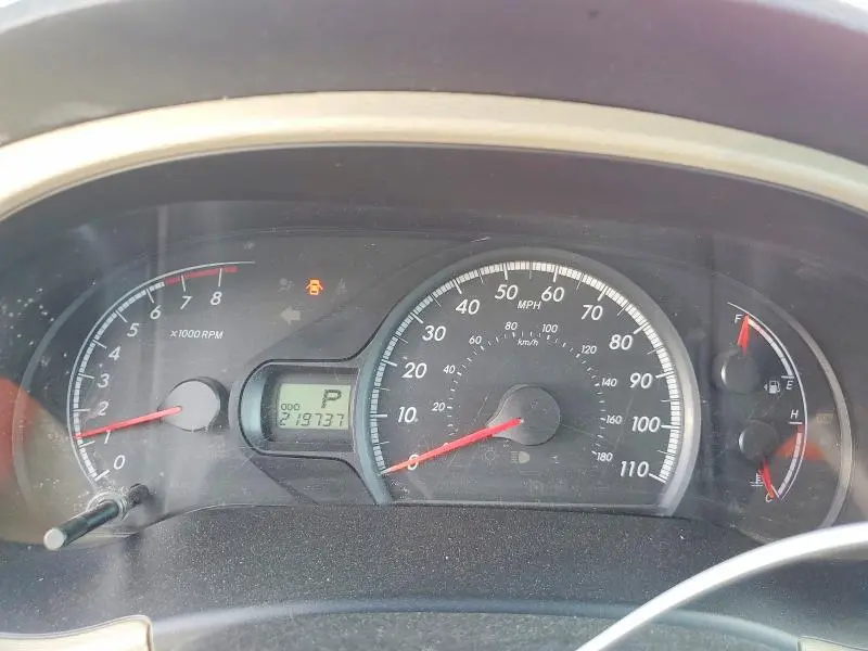2014 TOYOTA SIENNA LE  
