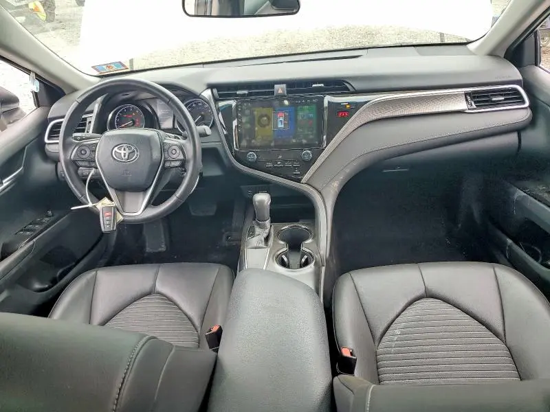 2018 TOYOTA CAMRY   