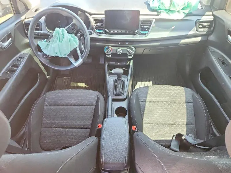 2022 KIA RIO S  