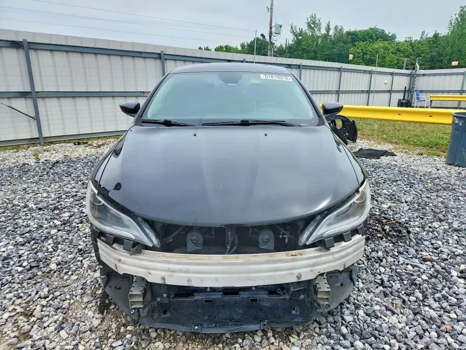 2015 CHRYSLER 200   