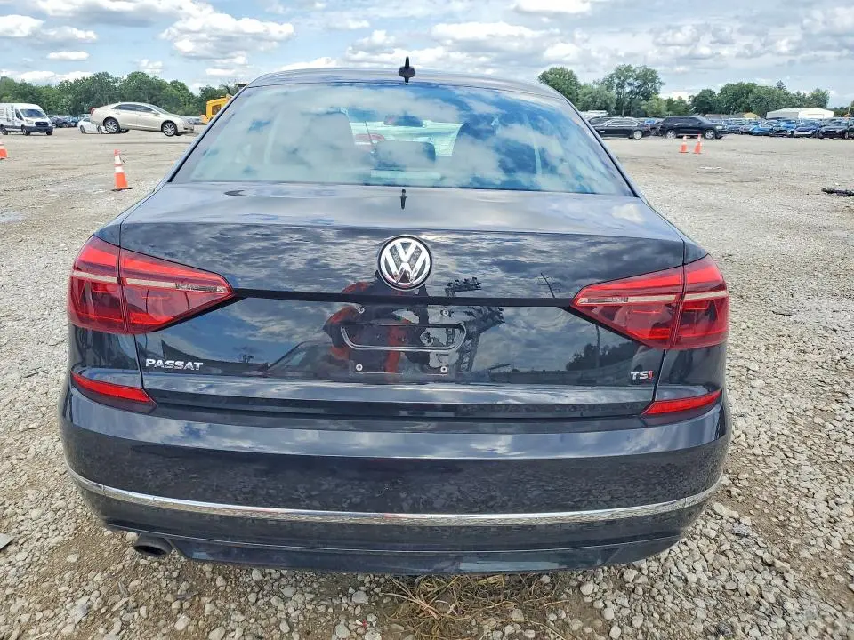 2018 VOLKSWAGEN PASSAT S  