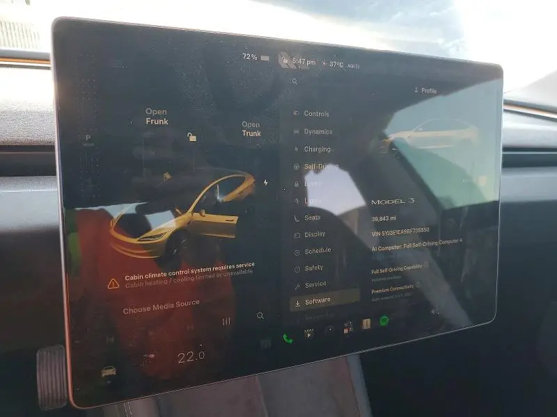 2024 TESLA MODEL 3   