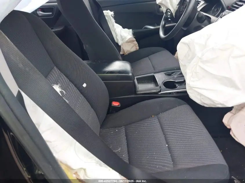 2016 TOYOTA CAMRY LE