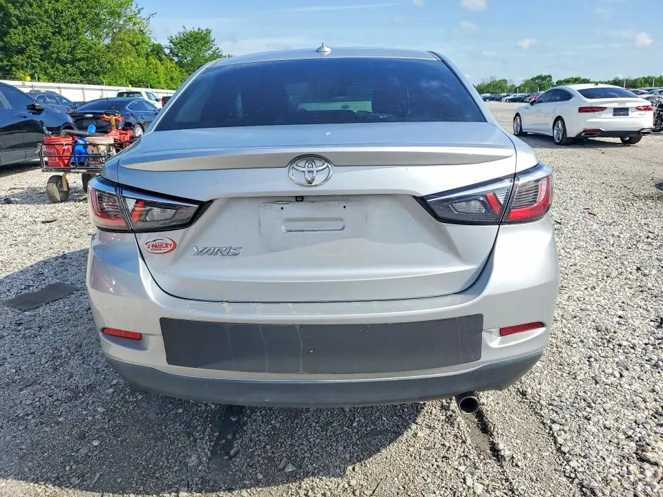 2019 TOYOTA YARIS LE  