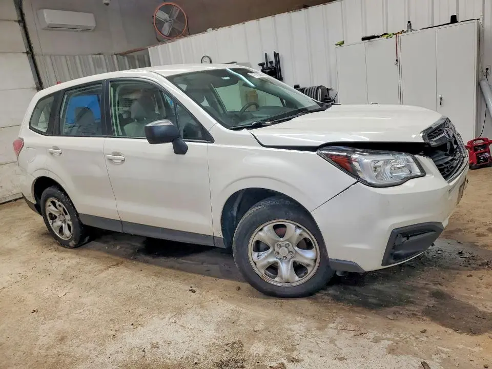 2017 SUBARU FORESTER 2.5I  