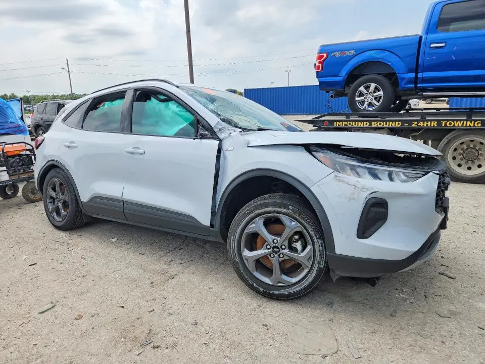 2026 FORD ESCAPE ST LINE  