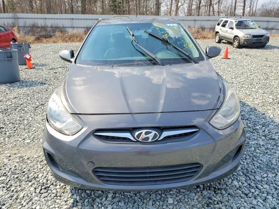 2012 HYUNDAI ACCENT GLS  