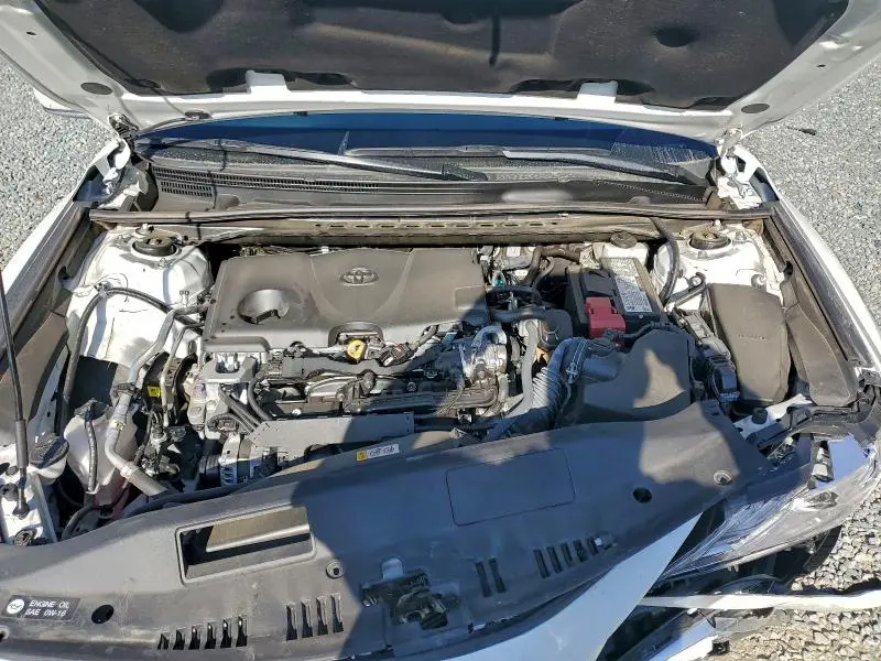 2021 TOYOTA CAMRY XLE  