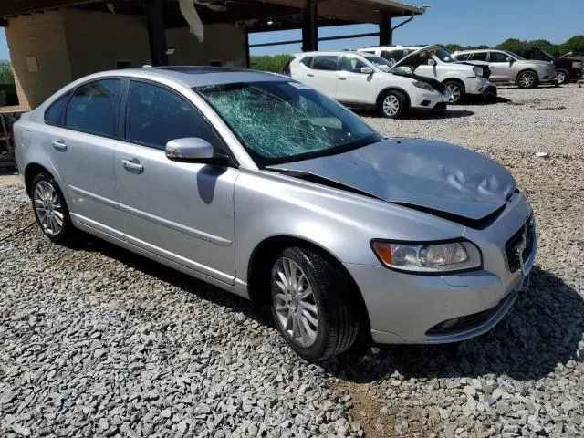 2010 VOLVO S40 2.4I  