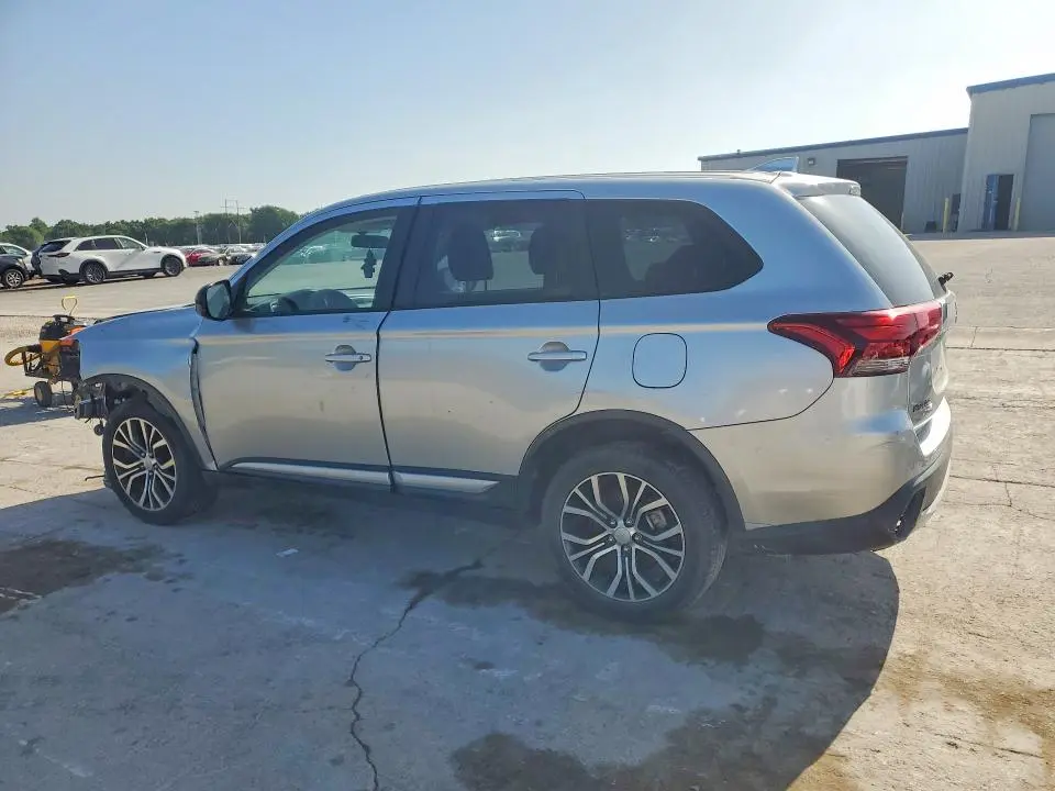 2018 MITSUBISHI OUTLANDER ES  