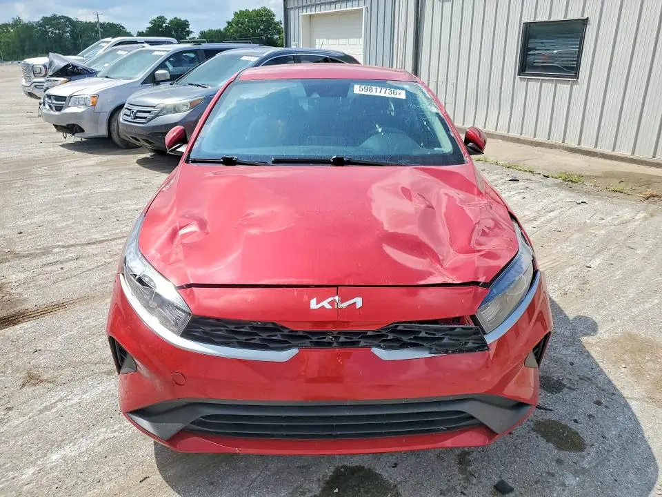 2023 KIA FORTE LXS  