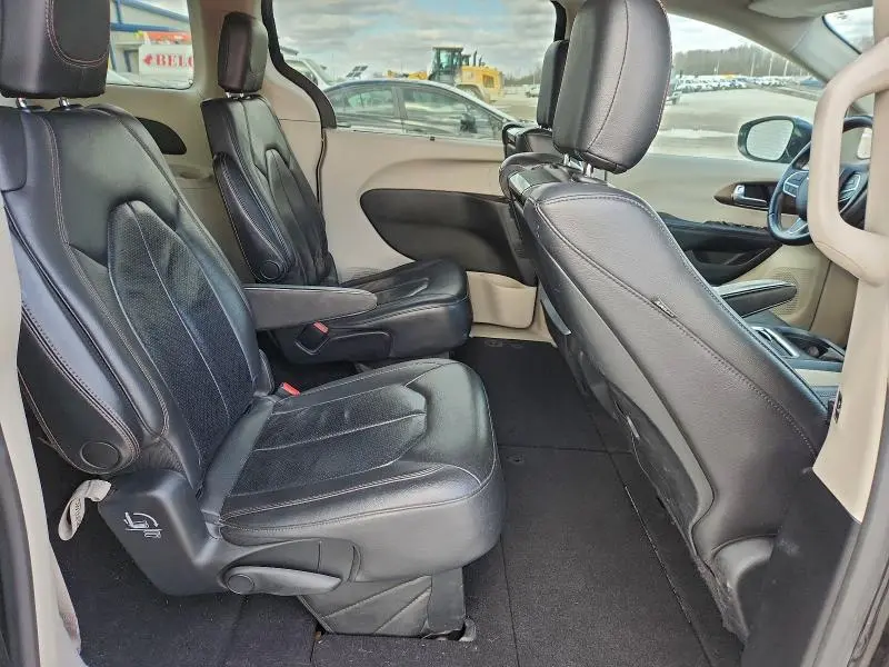 2017 CHRYSLER PACIFICA TOURING L PLUS  