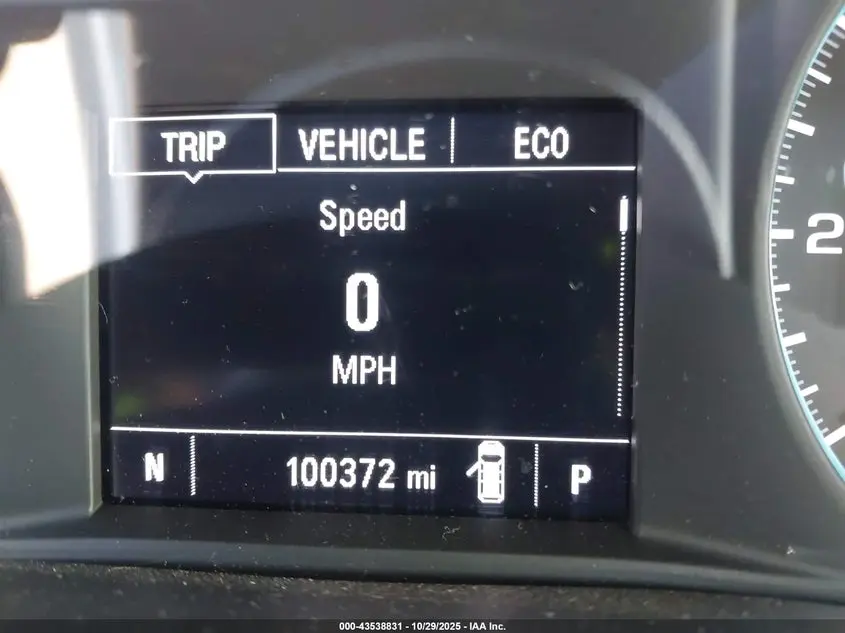 2022 CHEVROLET TRAVERSE AWD LS