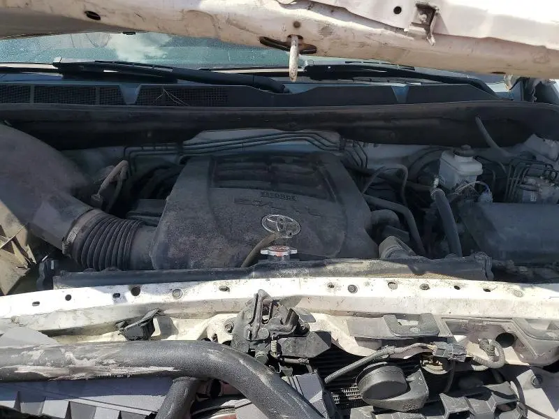 2018 TOYOTA TUNDRA CREWMAX SR5  