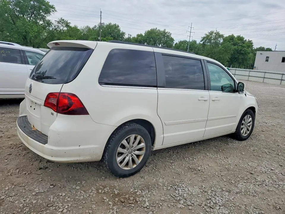 2012 VOLKSWAGEN ROUTAN SE  
