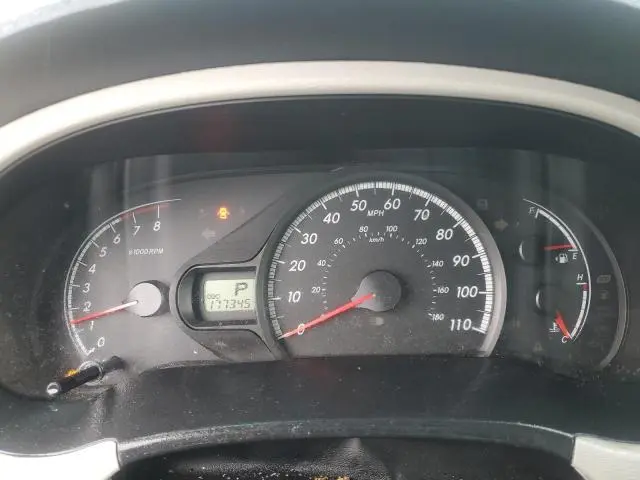 2014 TOYOTA SIENNA LE  
