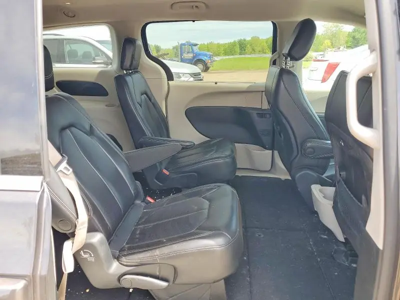 2023 CHRYSLER PACIFICA TOURING L  