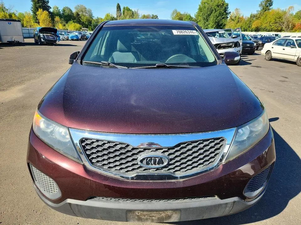2013 KIA SORENTO LX  