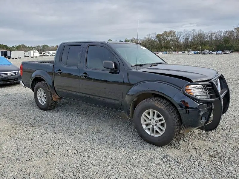 2015 NISSAN FRONTIER S  