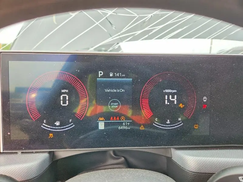 2025 HYUNDAI SONATA SE  