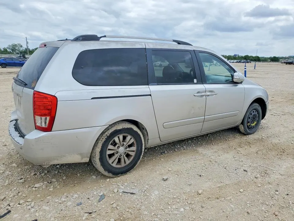 2012 KIA SEDONA LX  