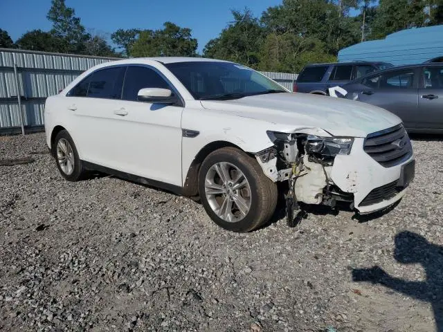 2015 FORD TAURUS SEL  
